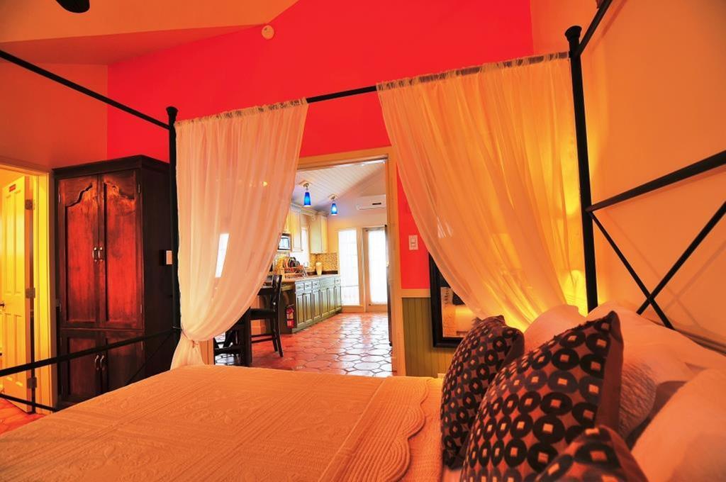 Villa Allamanda, Eleuthera Governor's Harbour Room photo